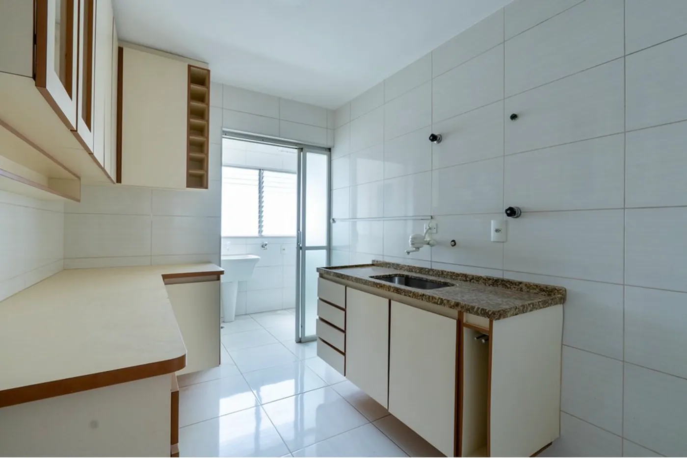 BN 155 Apto 601131015-80 - REMAX Ares Exclusividades