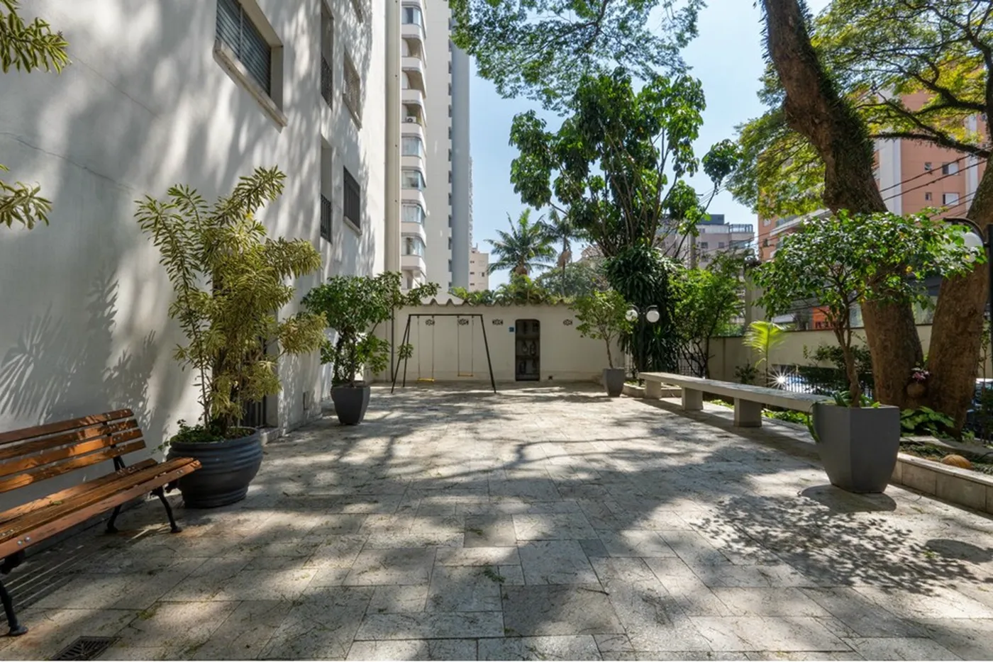 BN 155 Apto 601131015-80 - REMAX Ares Exclusividades