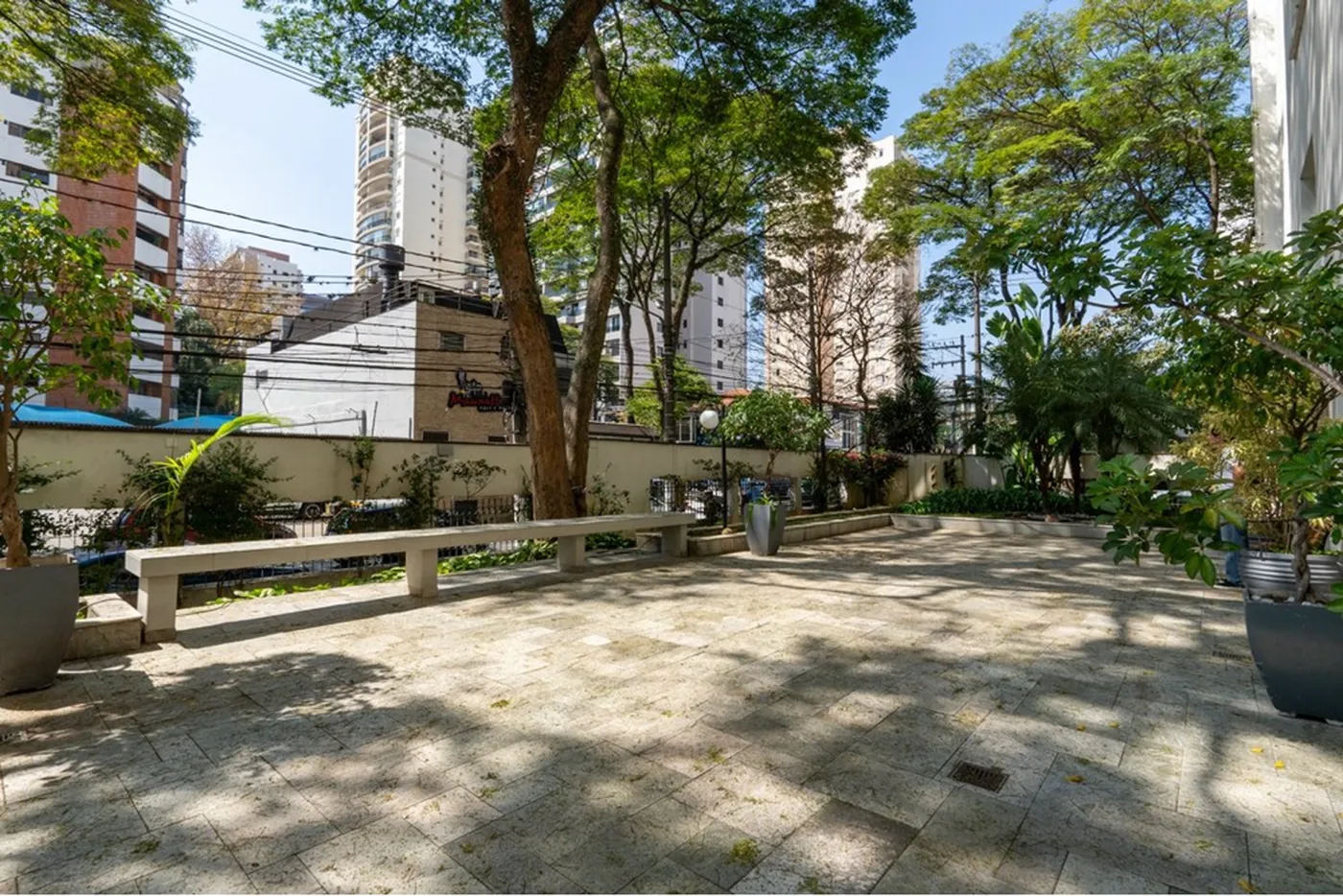 BN 155 Apto 601131015-80 - REMAX Ares Exclusividades