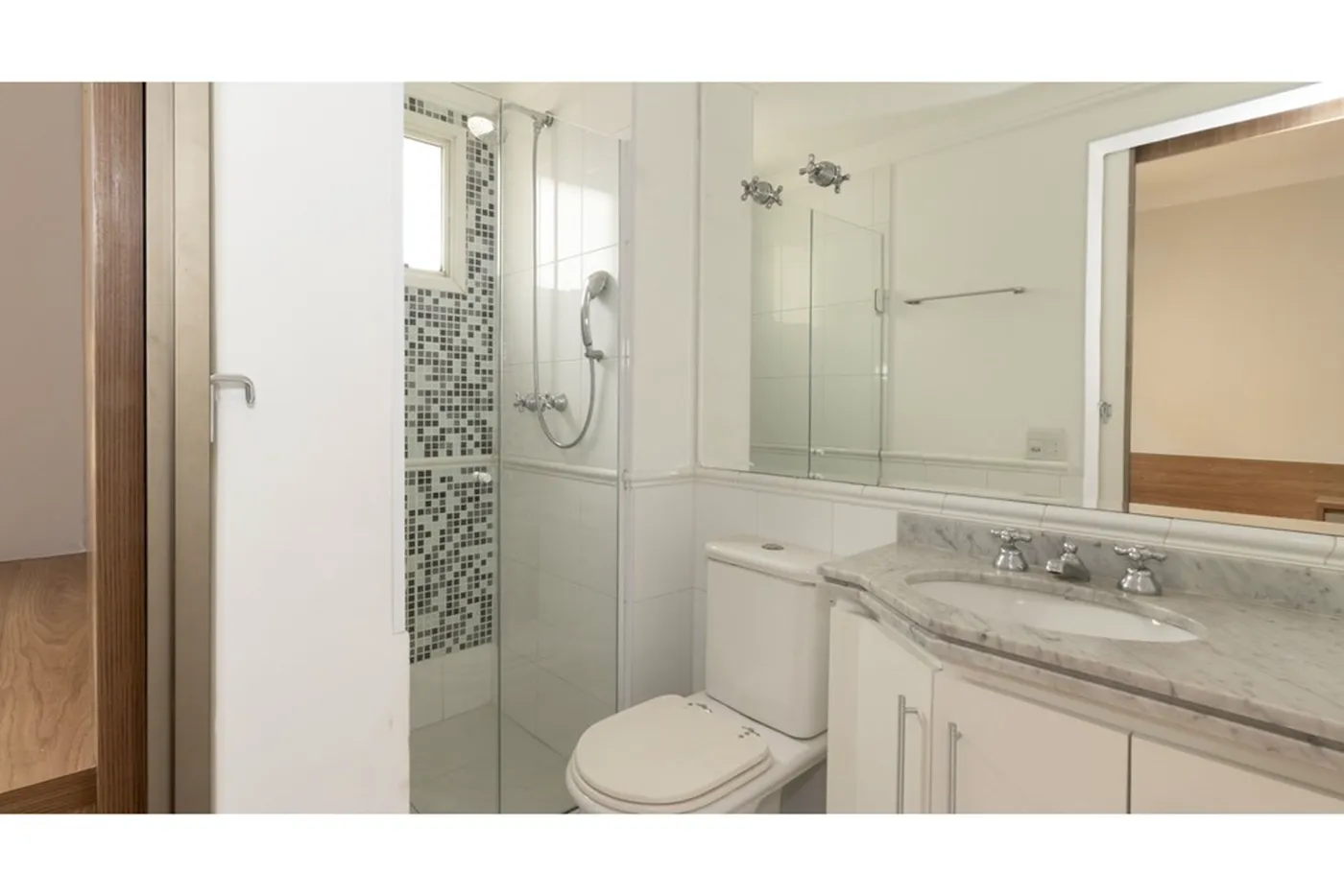 BP 558 Apto 601301082-15 - Remax Studio 76 Exclusividades