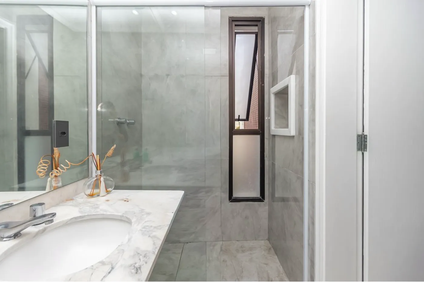 JPOTT 285 Apto 601371096-6 - REMAX Boutique Exclusividades