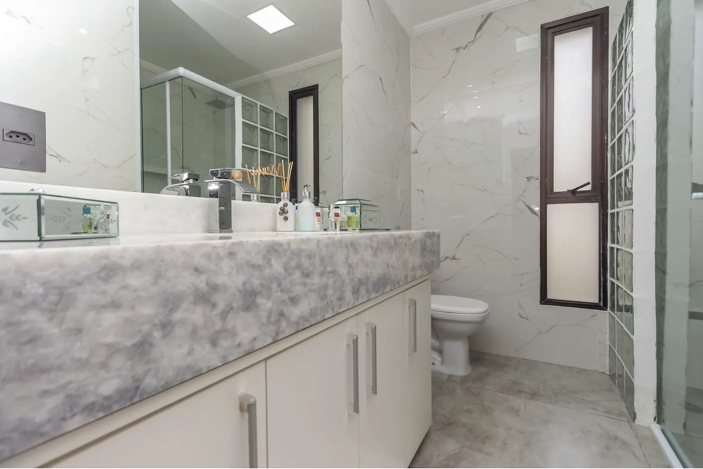 JPOTT 285 Apto 601371096-6 - REMAX Boutique Exclusividades