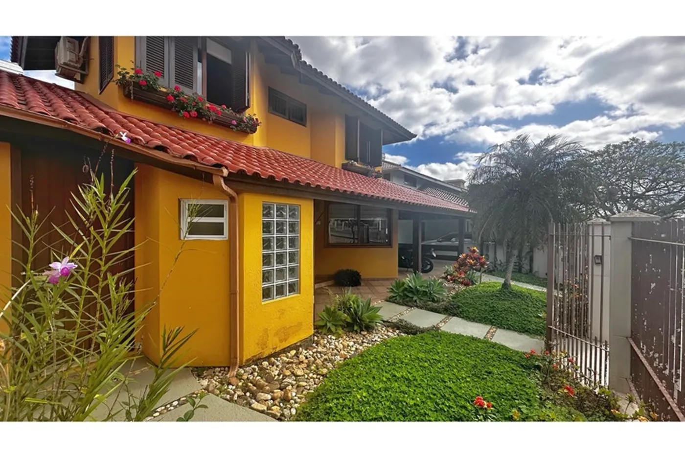 JPLP 111 Casa 590441045-72 - REMAX Dream On II Exclusividades