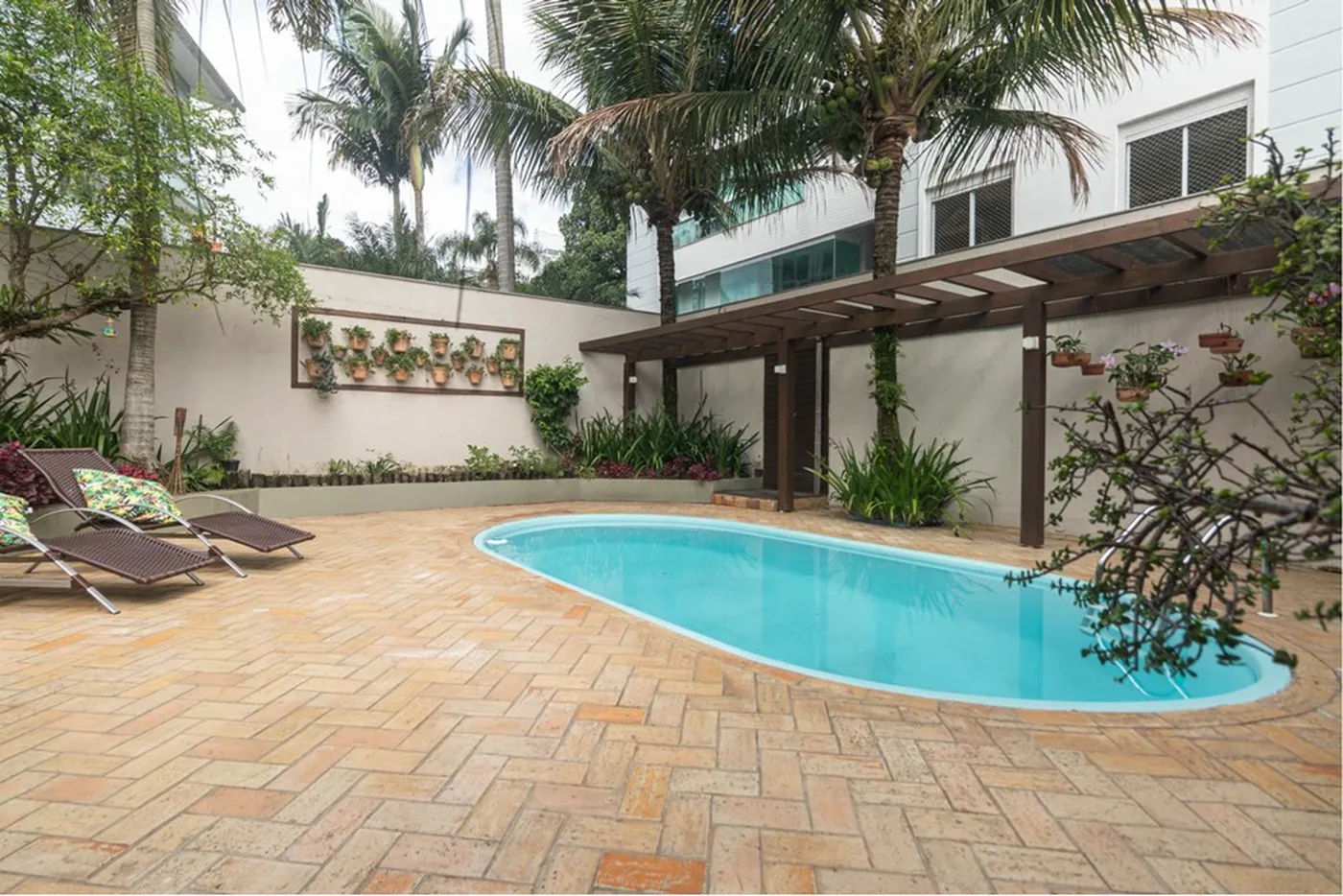 JPLP 111 Casa 590441045-72 - REMAX Dream On II Exclusividades