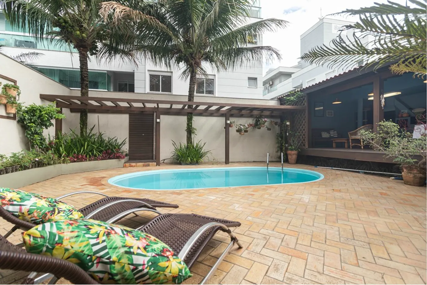 JPLP 111 Casa 590441045-72 - REMAX Dream On II Exclusividades