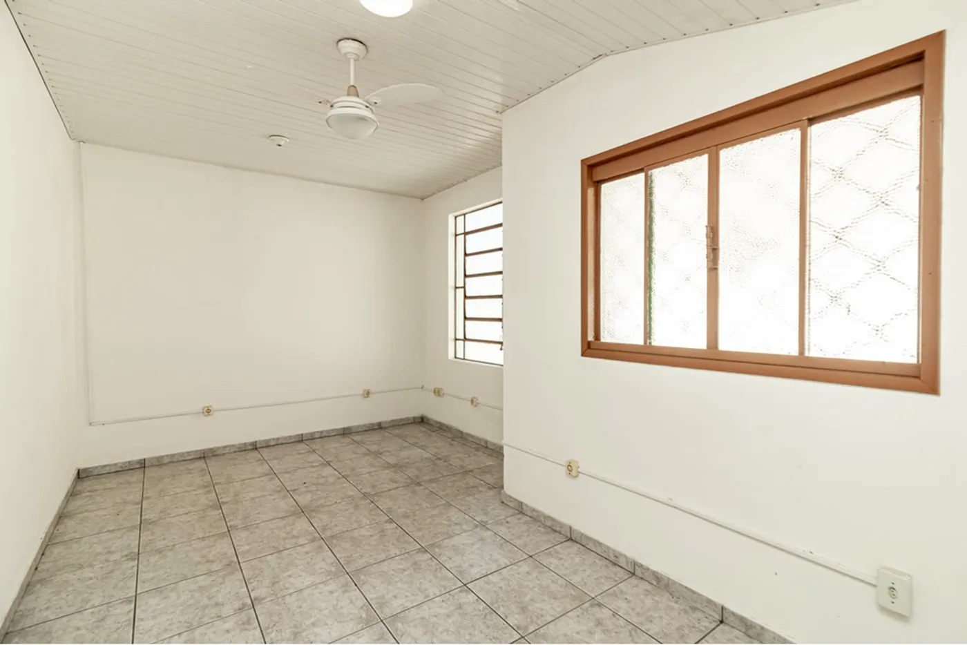 VISP 123 Casa 612491033-29 - REMAX Trend Exclusividades