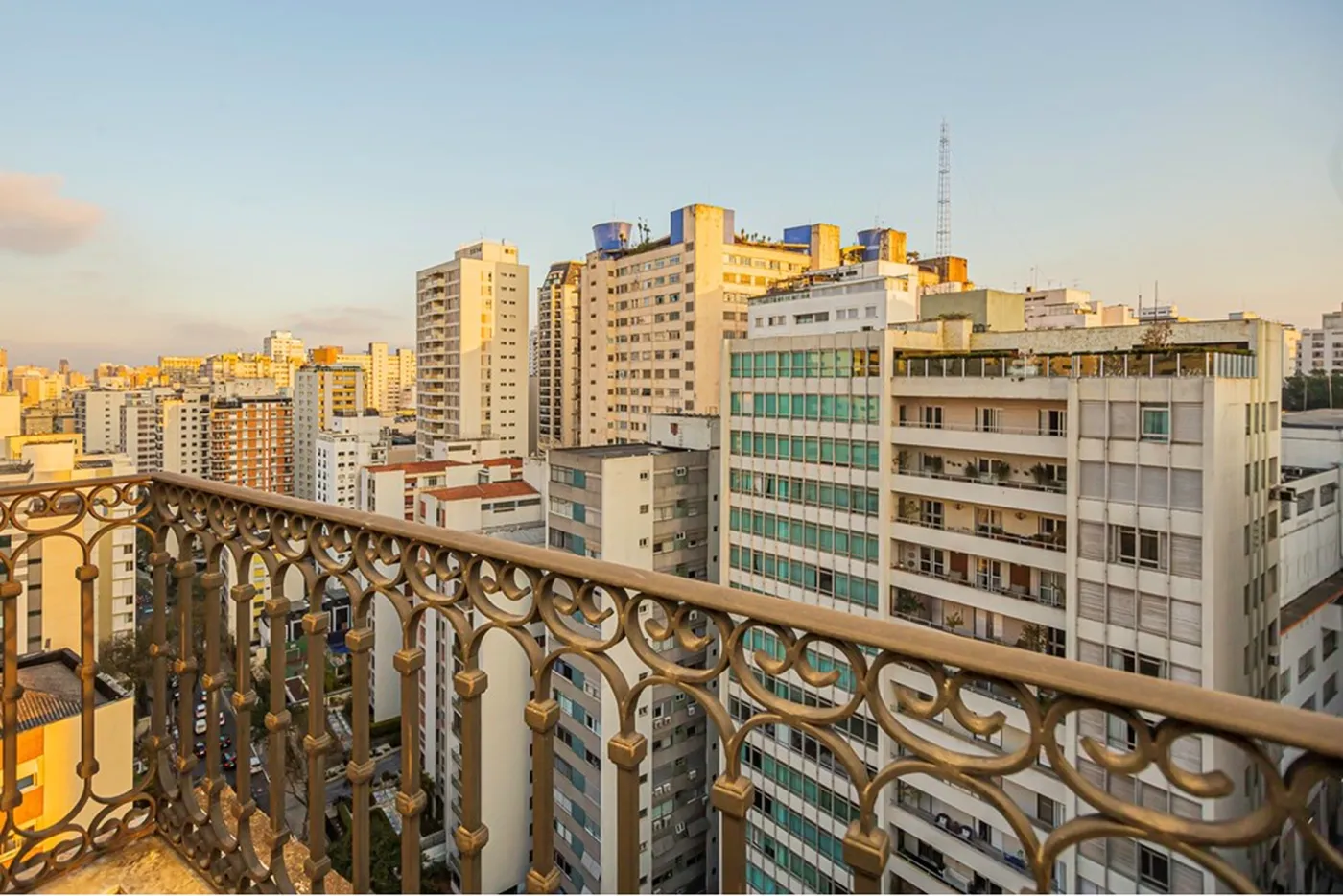 HDBM 444 Apto 601081007-110 - REMAX Lepex Exclusividades