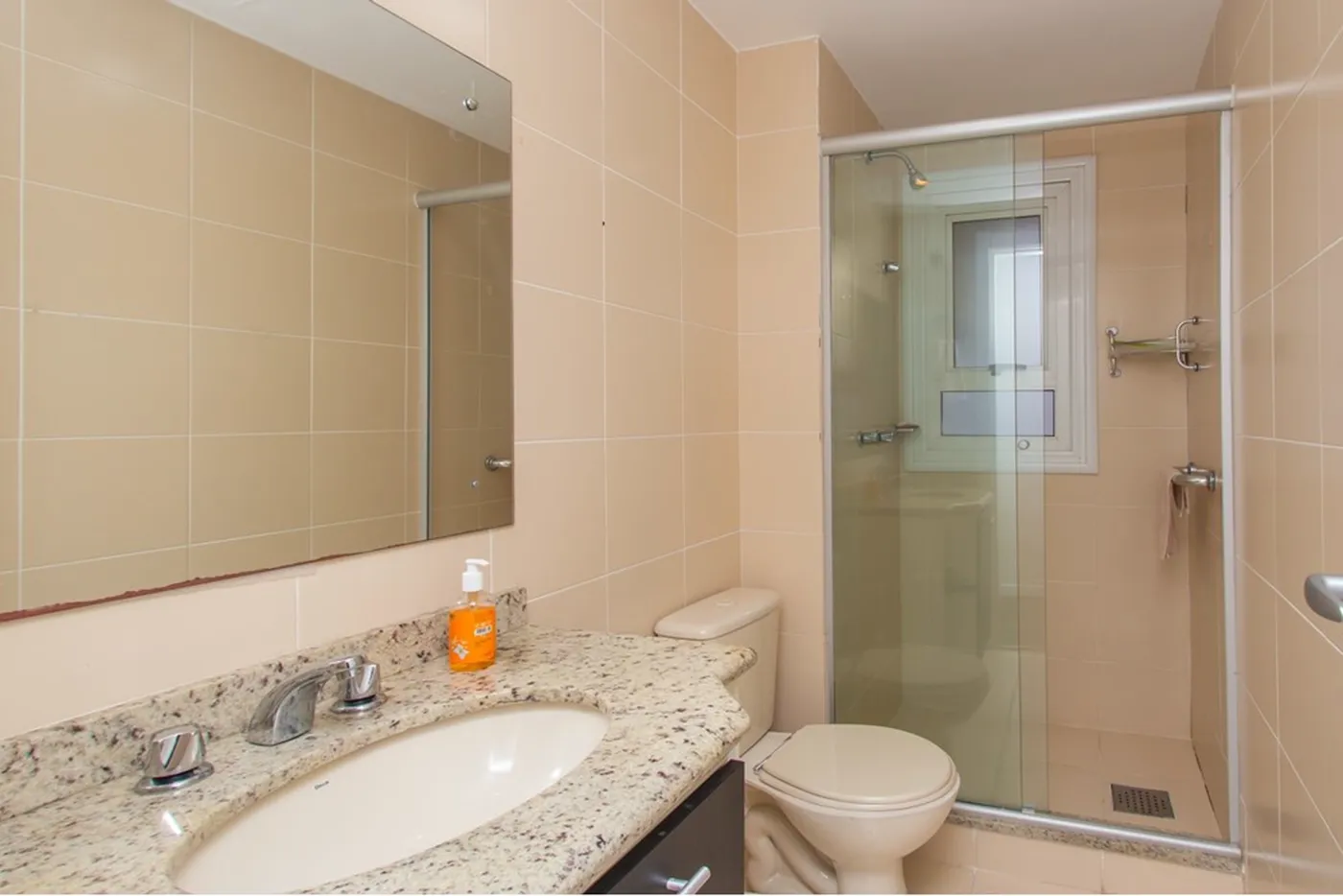 JLLS 160 Apto 610101004-61 - REMAX Tri Exclusividades