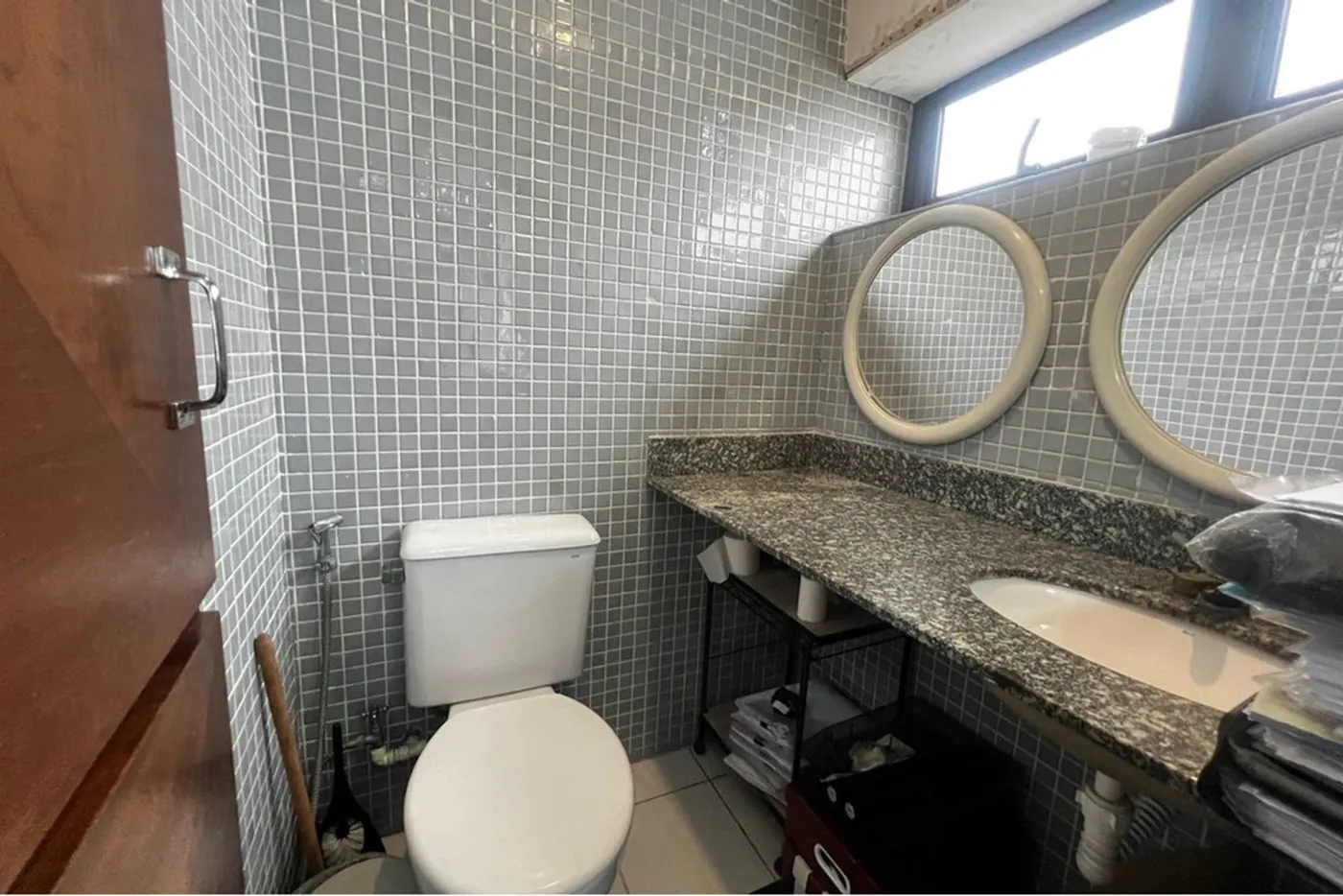 CBVDM 420 Sala 601361051-42 - REMAX Trio Exclusividades