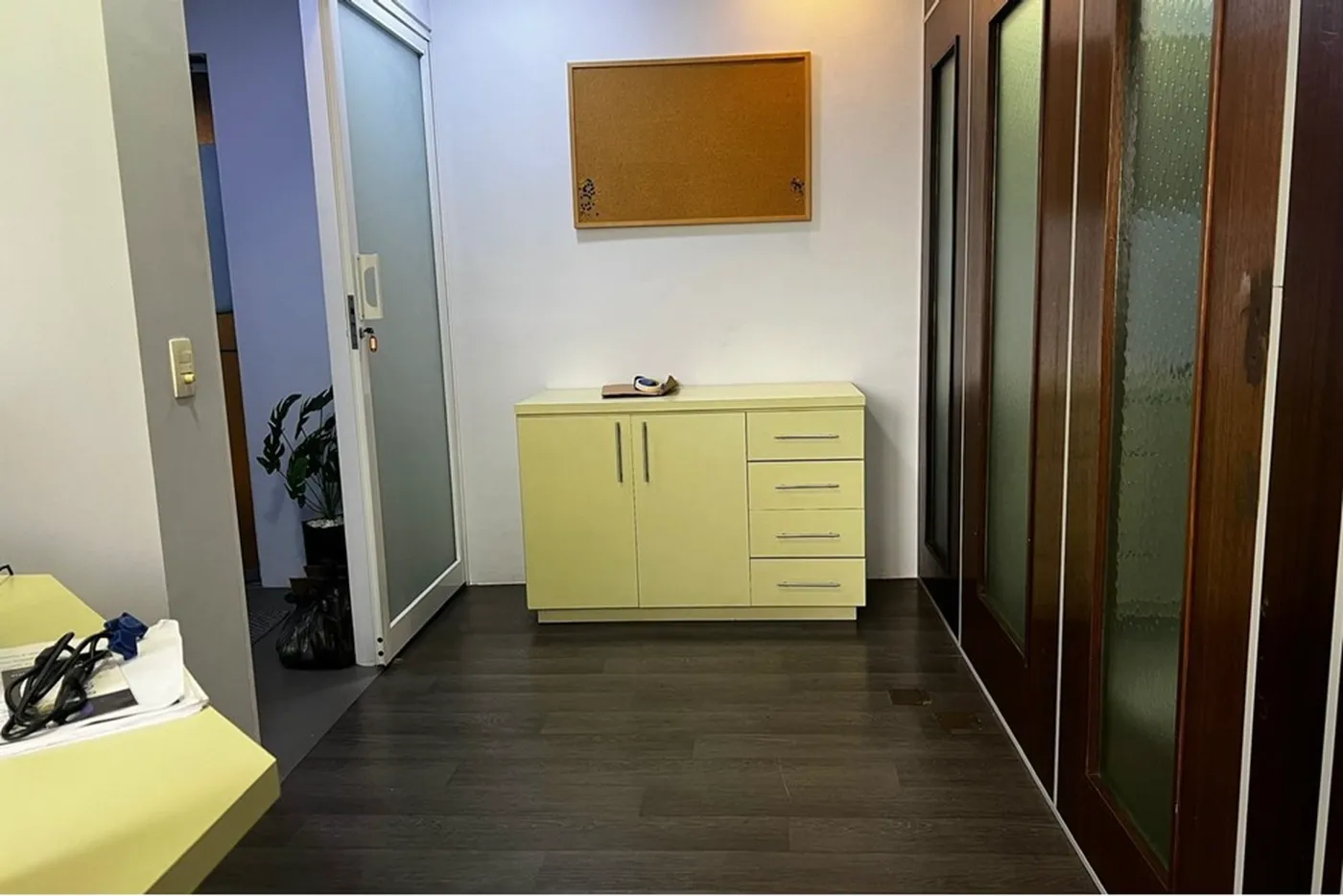 CBVDM 420 Sala 601361051-41 - REMAX Trio Exclusividades