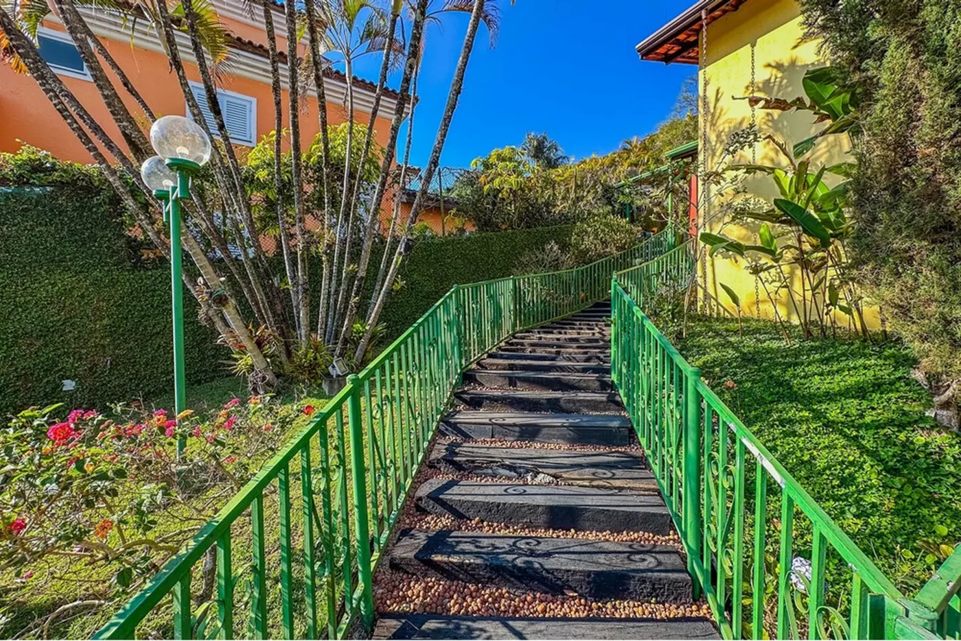 GVF 3600 601371005-24 - REMAX Boutique Exclusividades