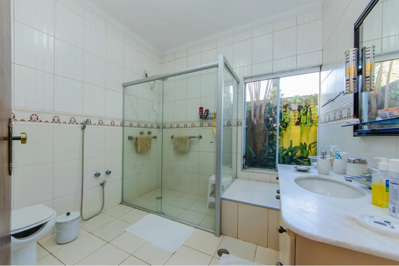 GVF 3600 601371005-24 - REMAX Boutique Exclusividades