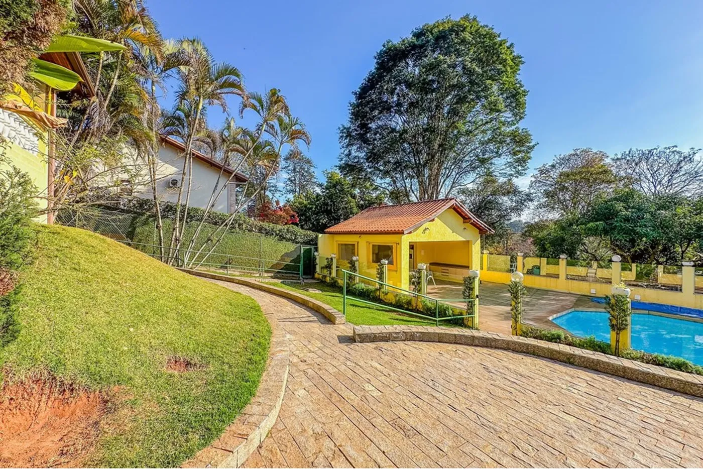 GVF 3600 601371005-24 - REMAX Boutique Exclusividades