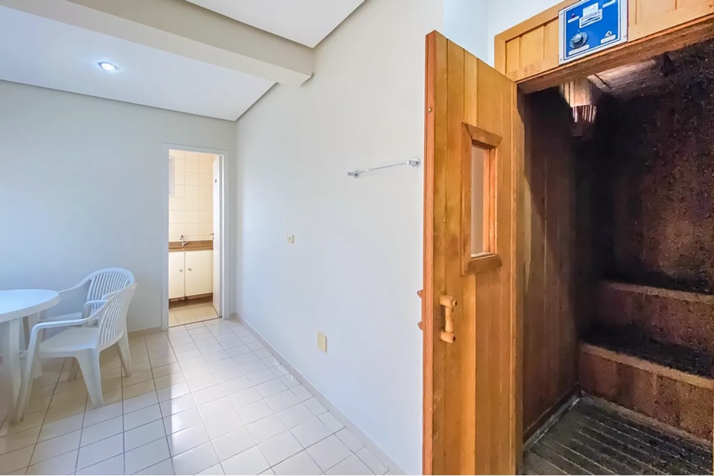 CBEB 755 Apto 601371096-8 - REMAX Boutique Exclusividades