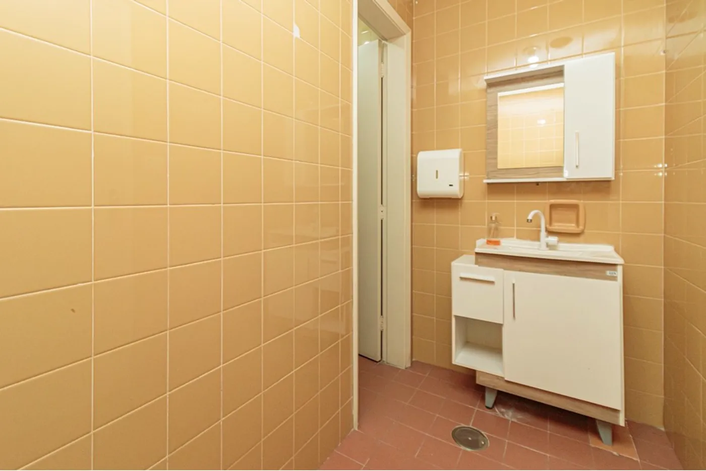 SDODO 60 Sala 610221045-32 - REMAX Donno Exclusividades