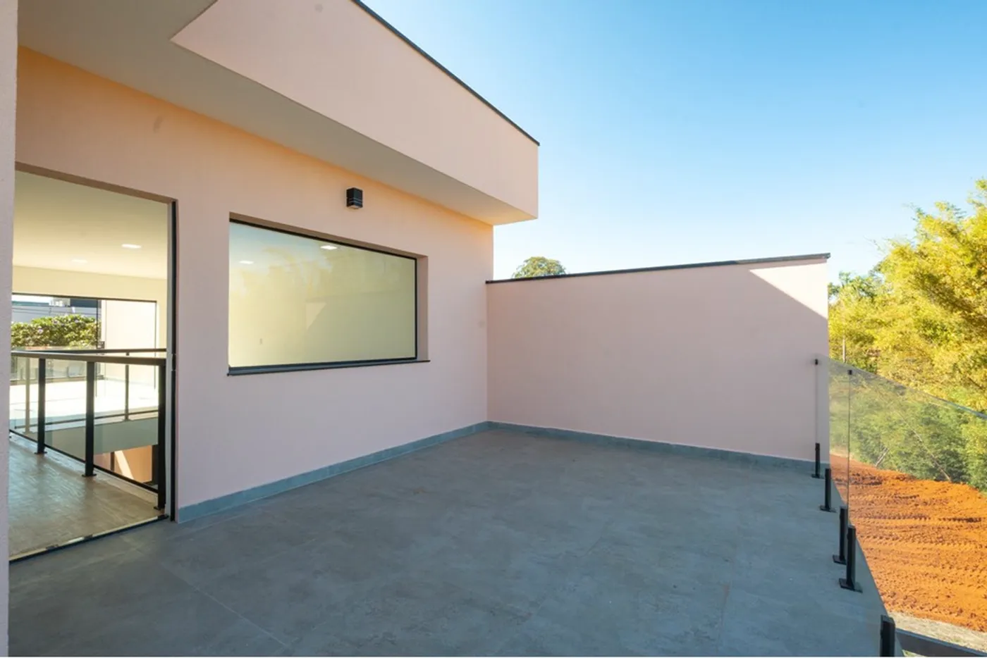 MMTFR 245 690591033-96 - REMAX Máxima Exclusividades