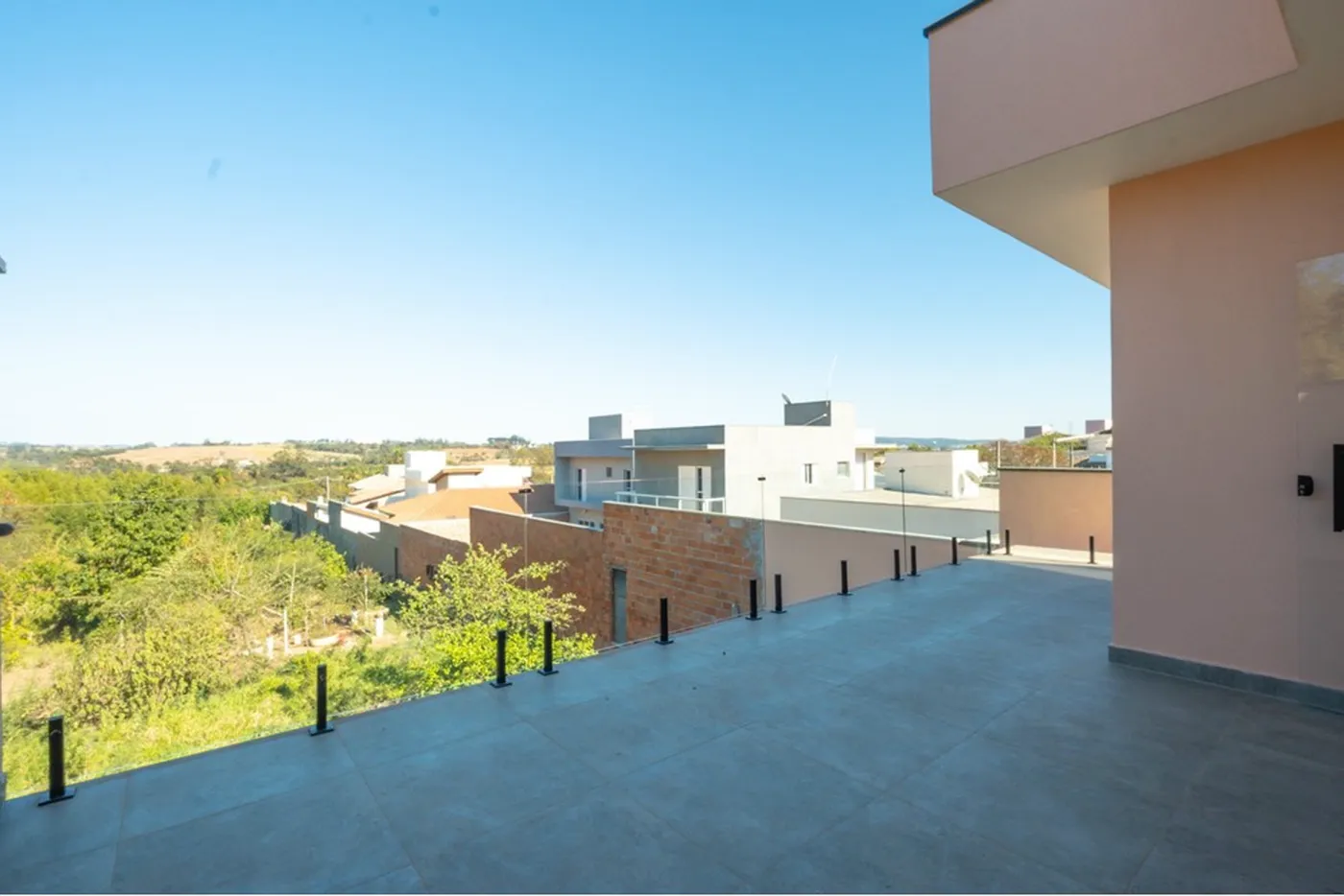 MMTFR 245 690591033-96 - REMAX Máxima Exclusividades