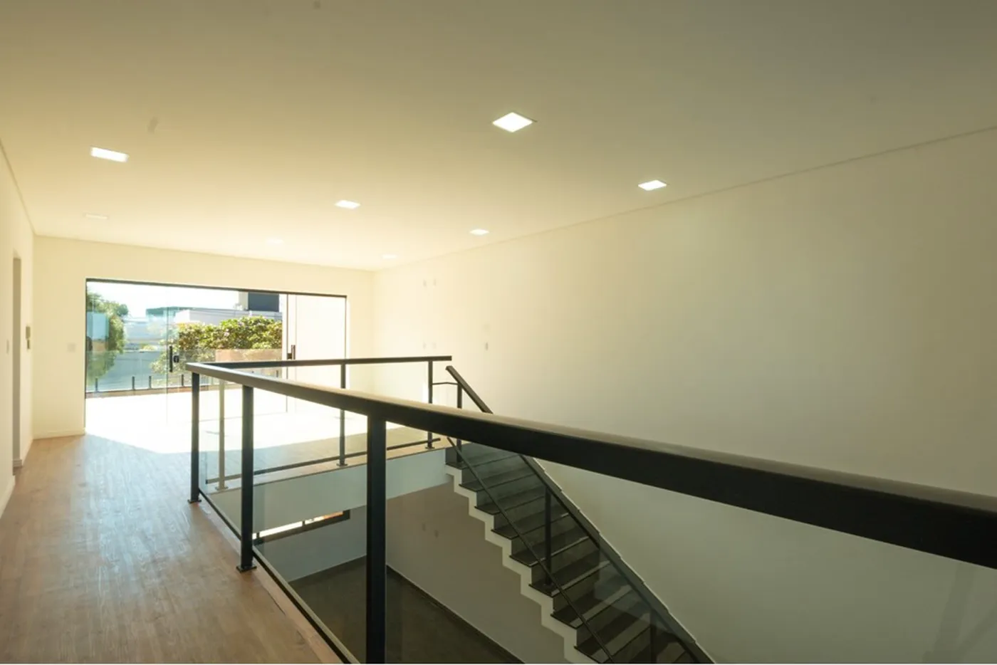 MMTFR 245 690591033-96 - REMAX Máxima Exclusividades