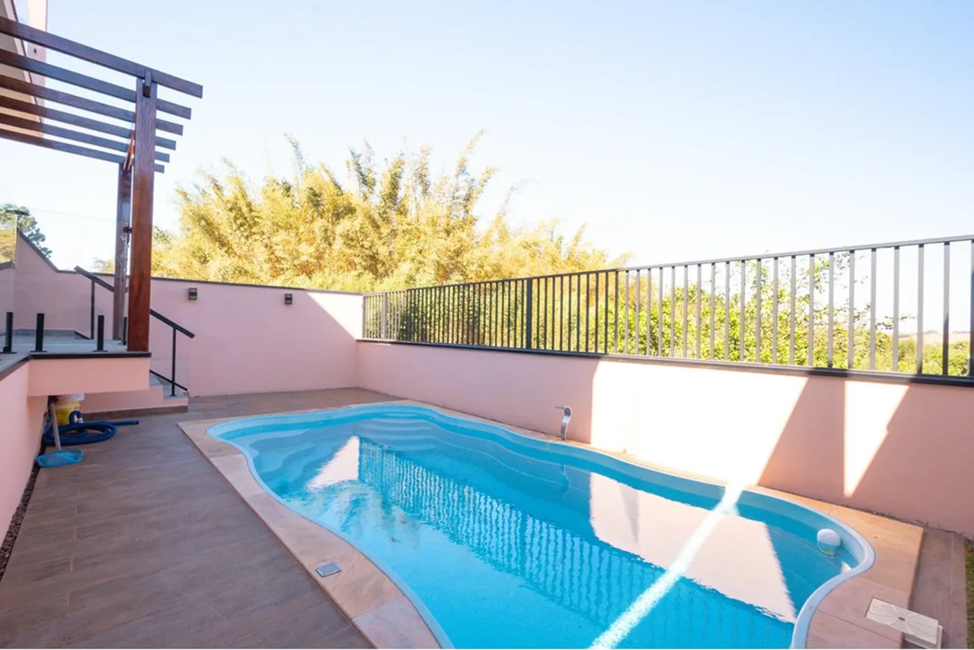 MMTFR 245 690591033-96 - REMAX Máxima Exclusividades