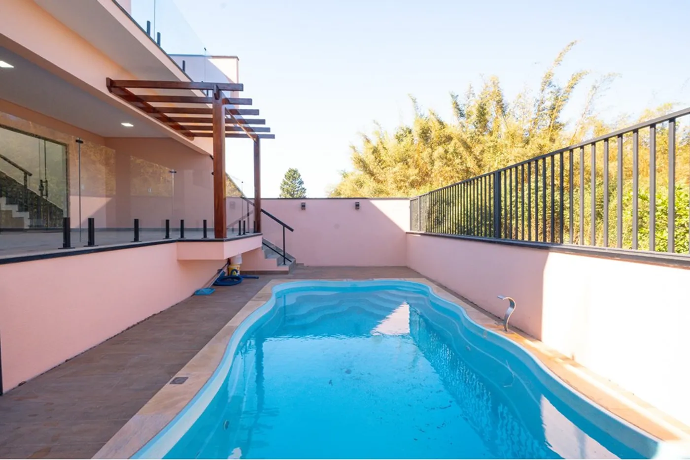 MMTFR 245 690591033-96 - REMAX Máxima Exclusividades