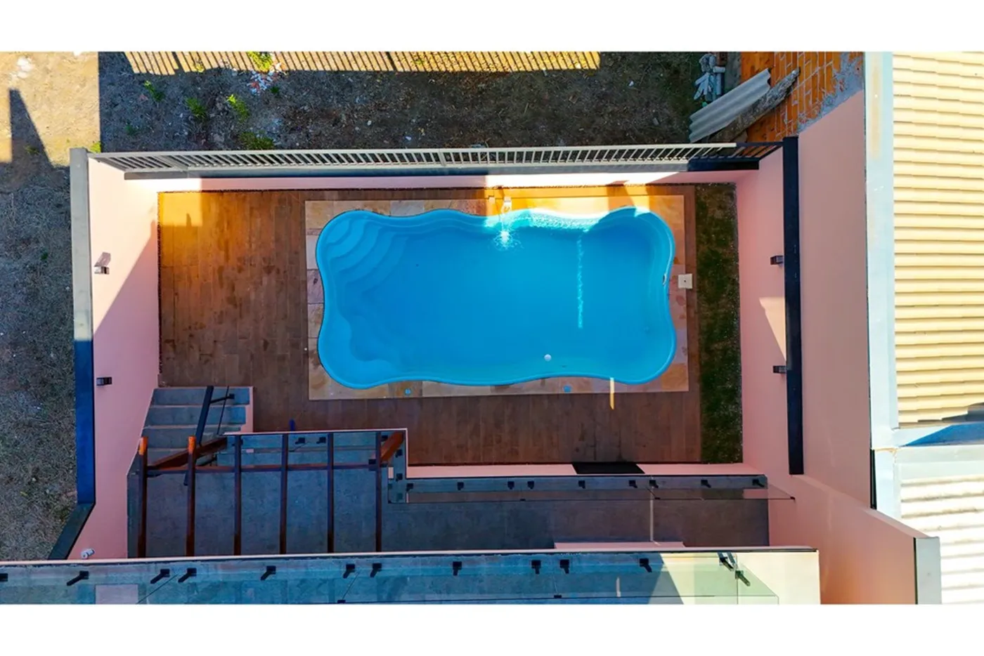 MMTFR 245 690591033-96 - REMAX Máxima Exclusividades