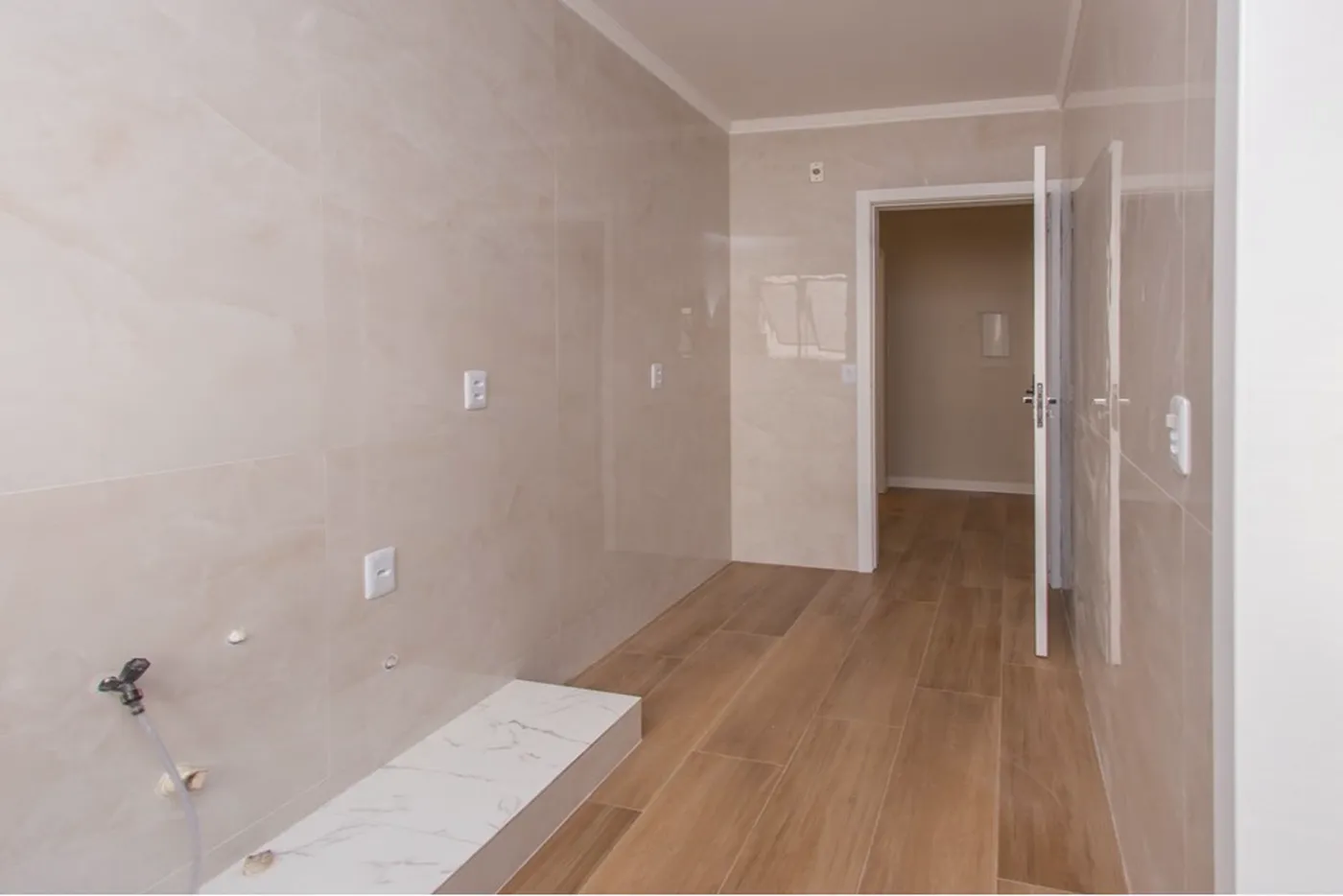 PDJW 687 Apto 610101018-18 - REMAX Tri Exclusividades