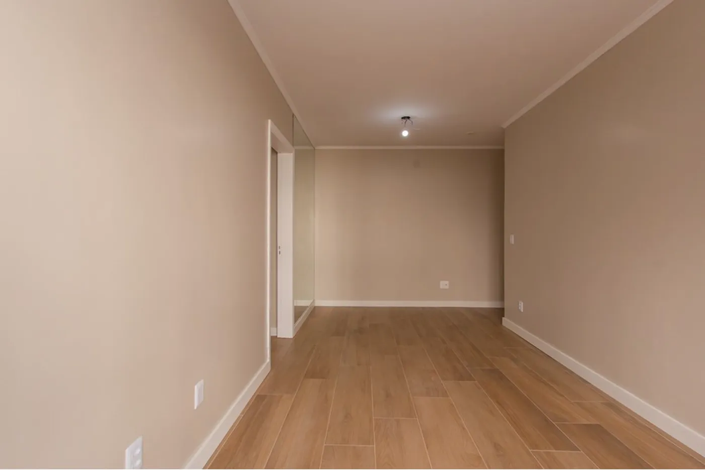 PDJW 687 Apto 610101018-18 - REMAX Tri Exclusividades