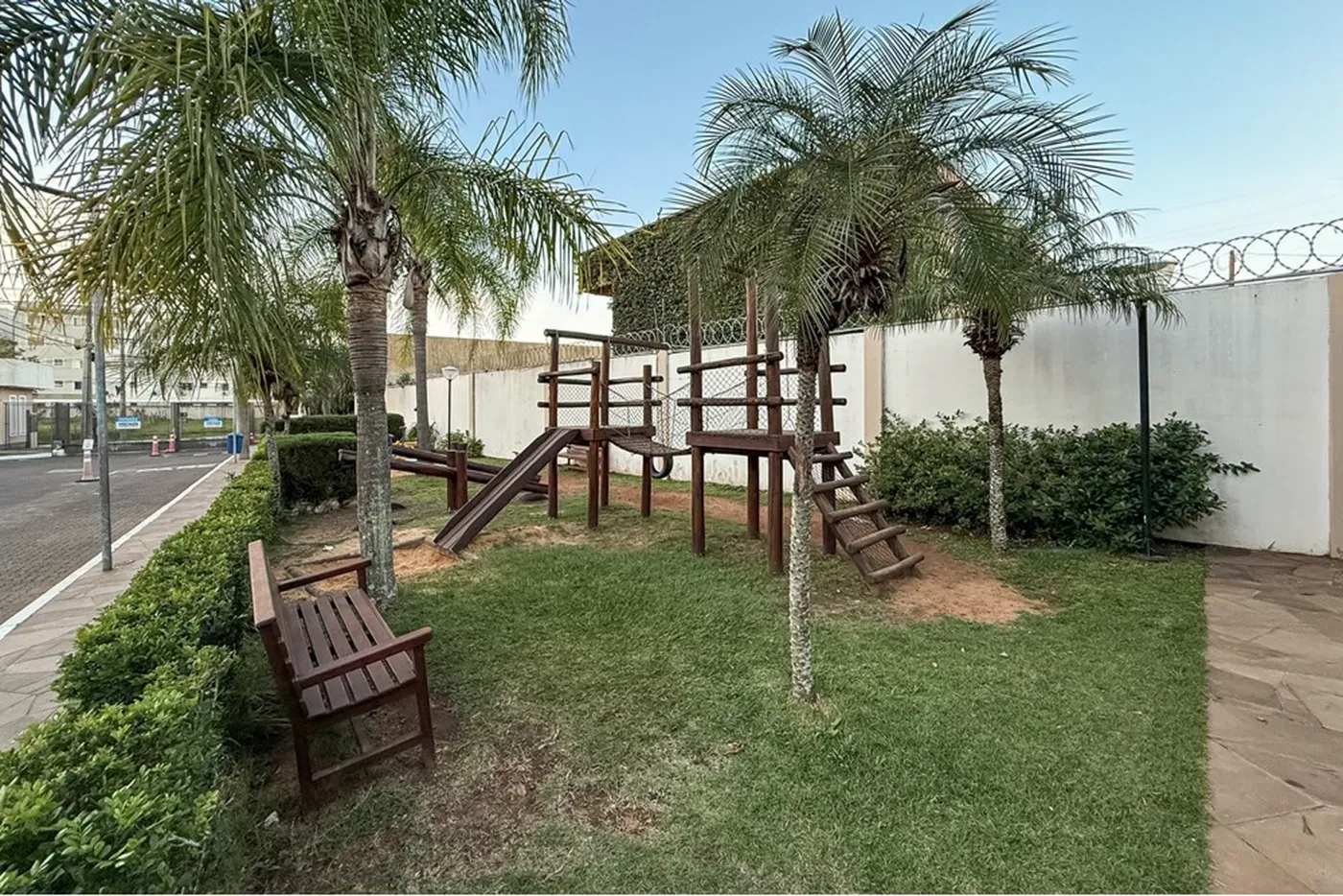 IAF 1977 610241012-199 - REMAX 520 Exclusividades