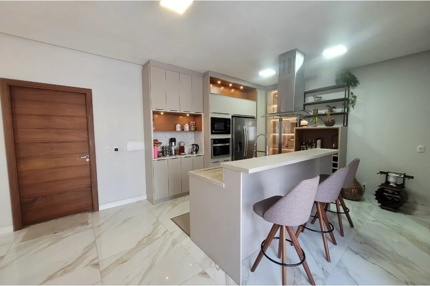 CAE 77 612511062-1 - REMAX Moderna Exclusividades