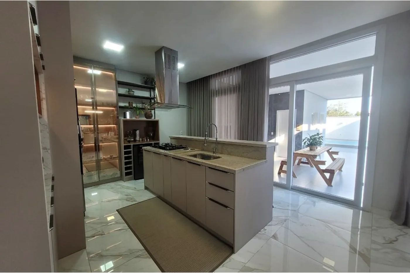 CAE 77 612511062-1 - REMAX Moderna Exclusividades