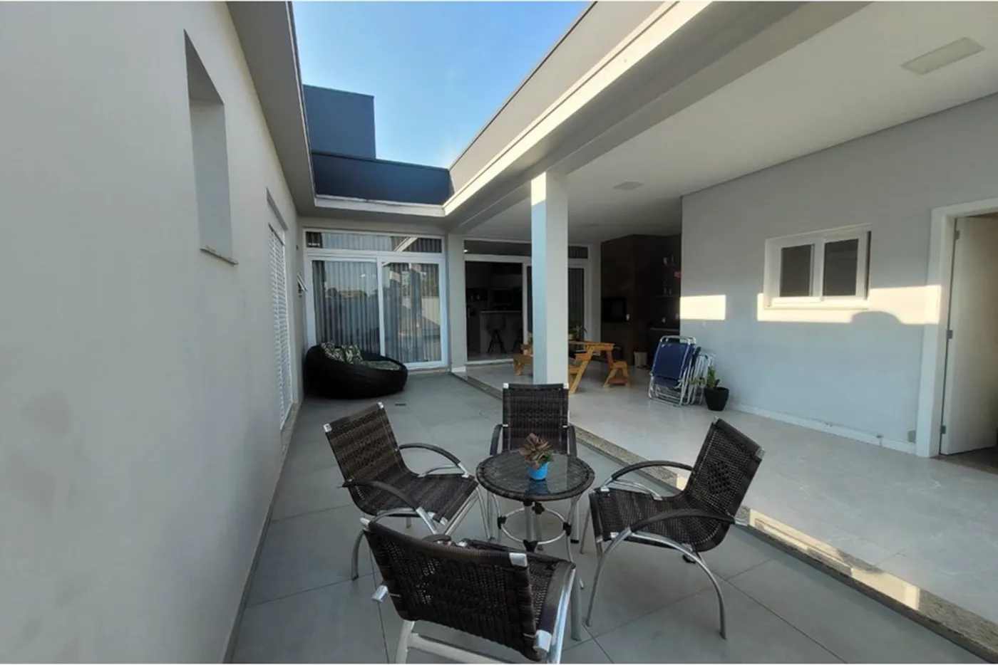 CAE 77 612511062-1 - REMAX Moderna Exclusividades