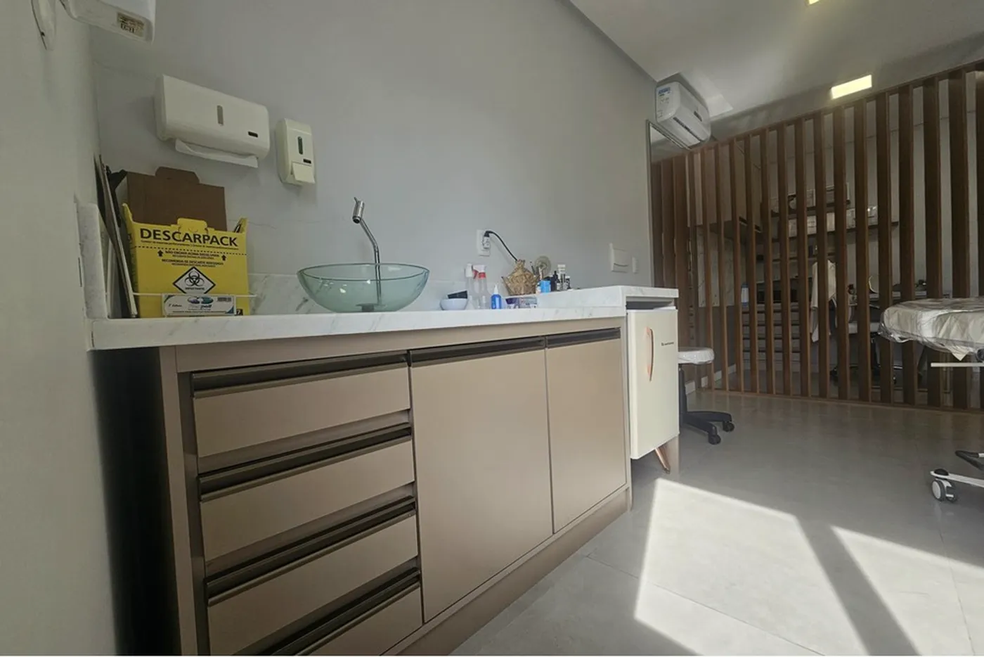 CAE 77 612511062-1 - REMAX Moderna Exclusividades