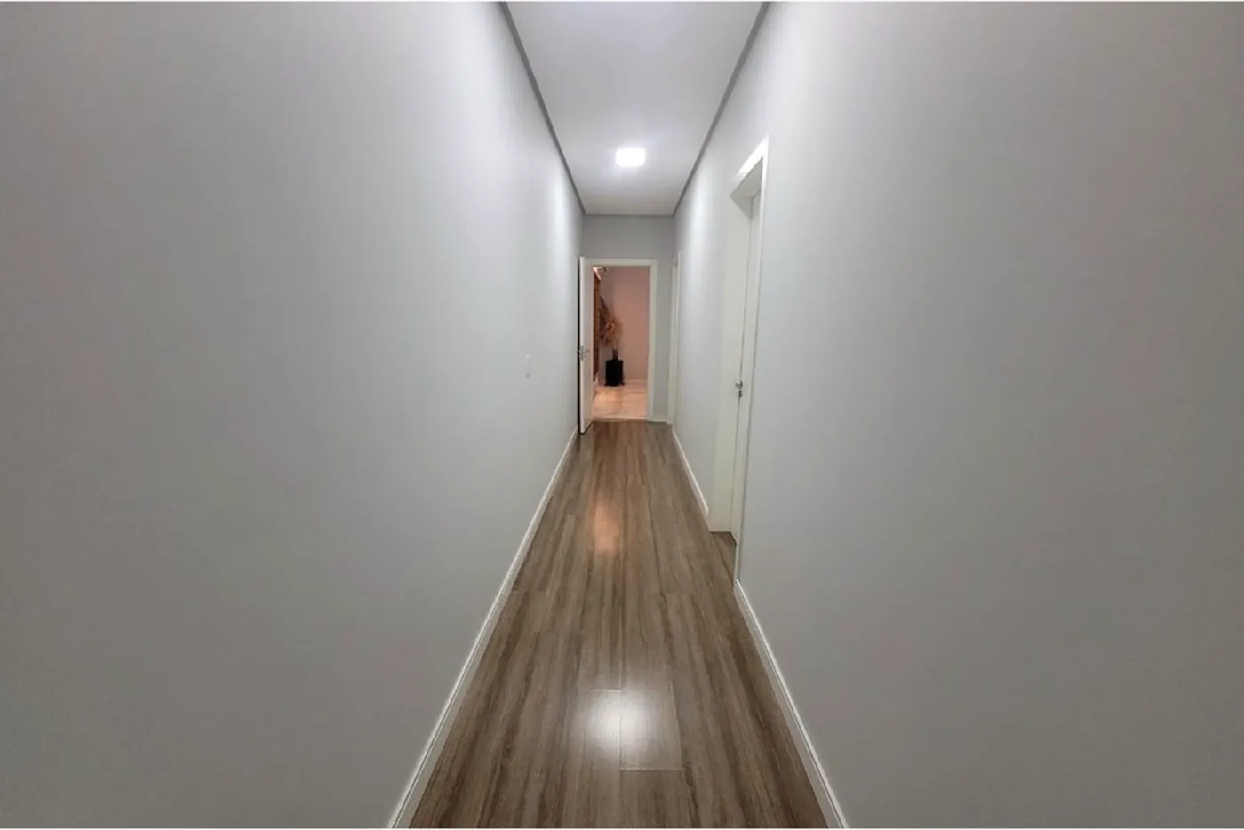 CAE 77 612511062-1 - REMAX Moderna Exclusividades
