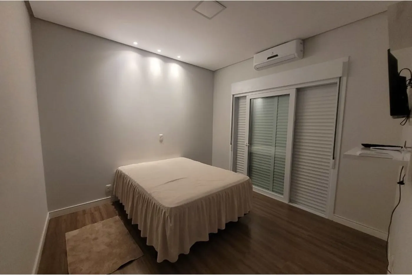 CAE 77 612511062-1 - REMAX Moderna Exclusividades