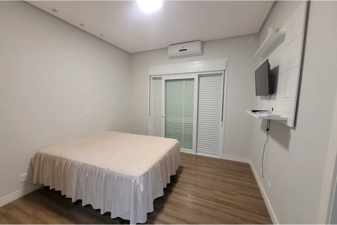 CAE 77 612511062-1 - REMAX Moderna Exclusividades
