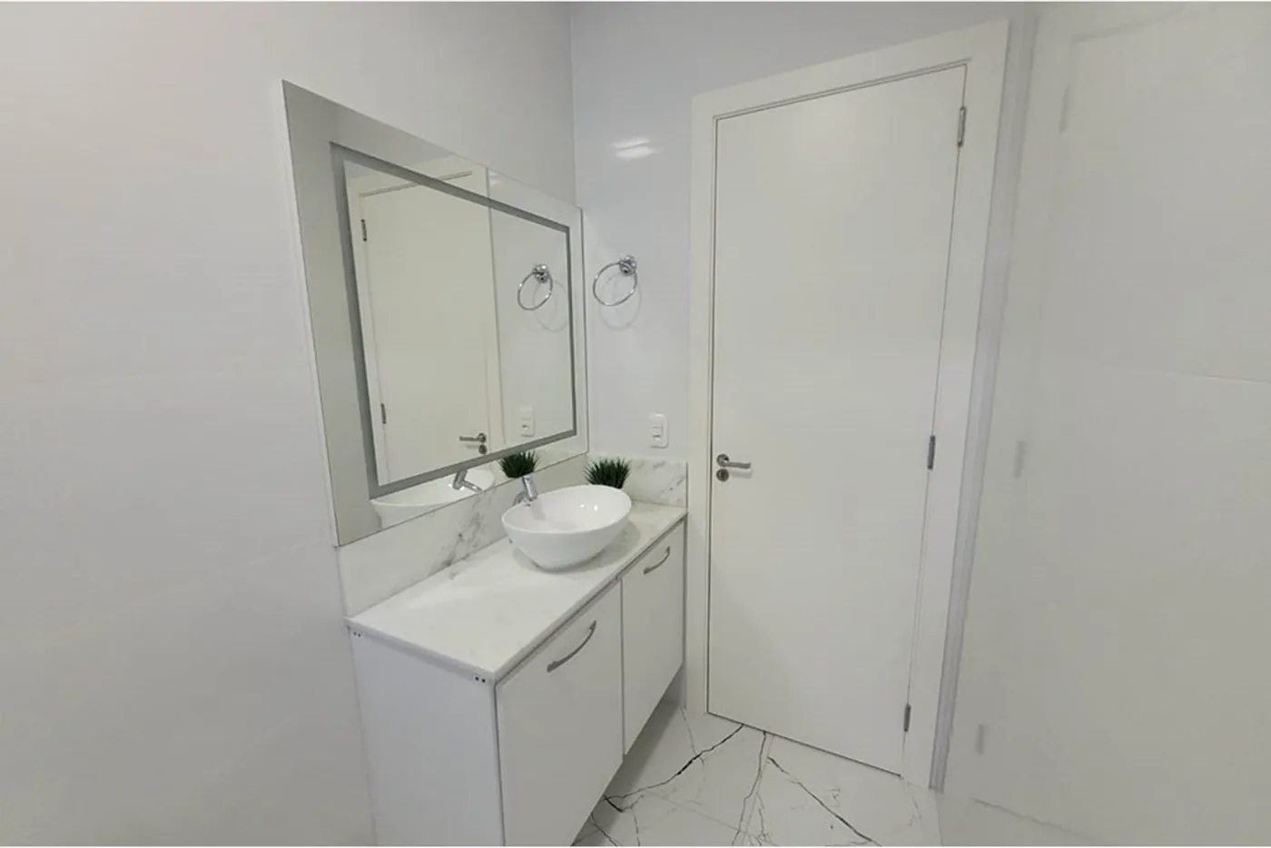 CAE 77 612511062-1 - REMAX Moderna Exclusividades