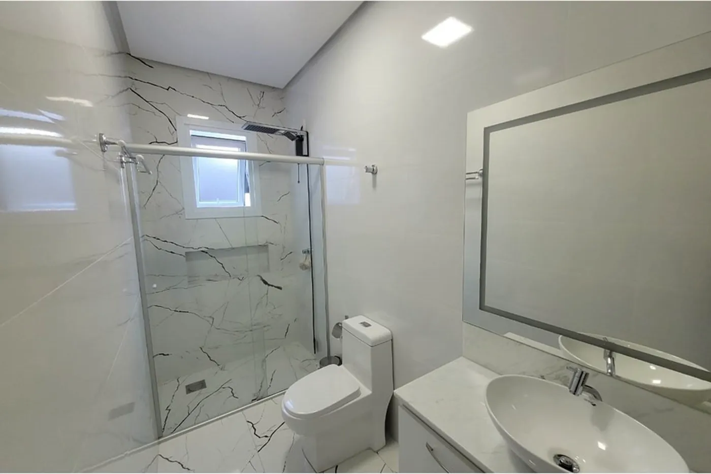 CAE 77 612511062-1 - REMAX Moderna Exclusividades