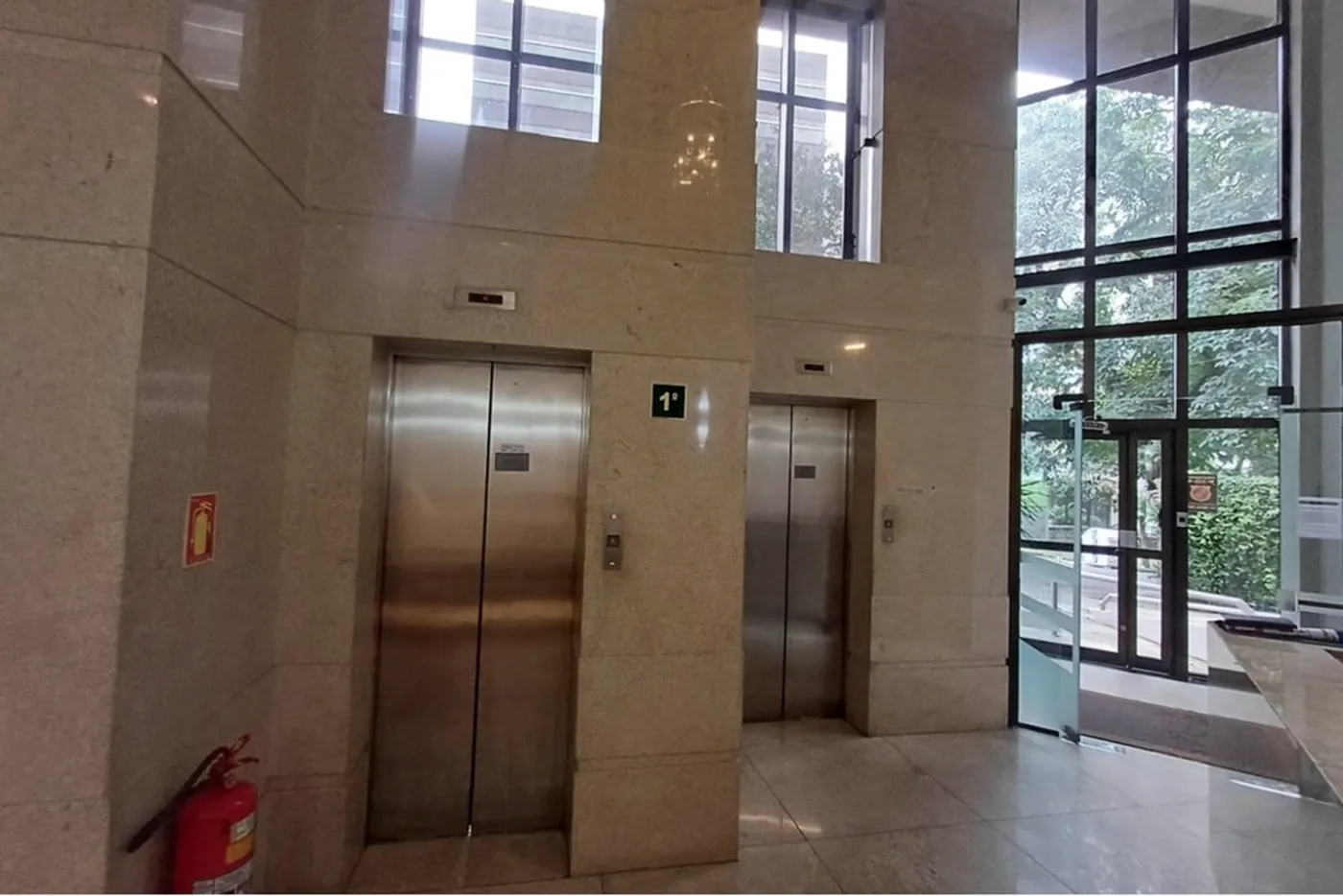 MDVMDP 1710 Sala 612541029-10 - REMAX Street Exclusividades