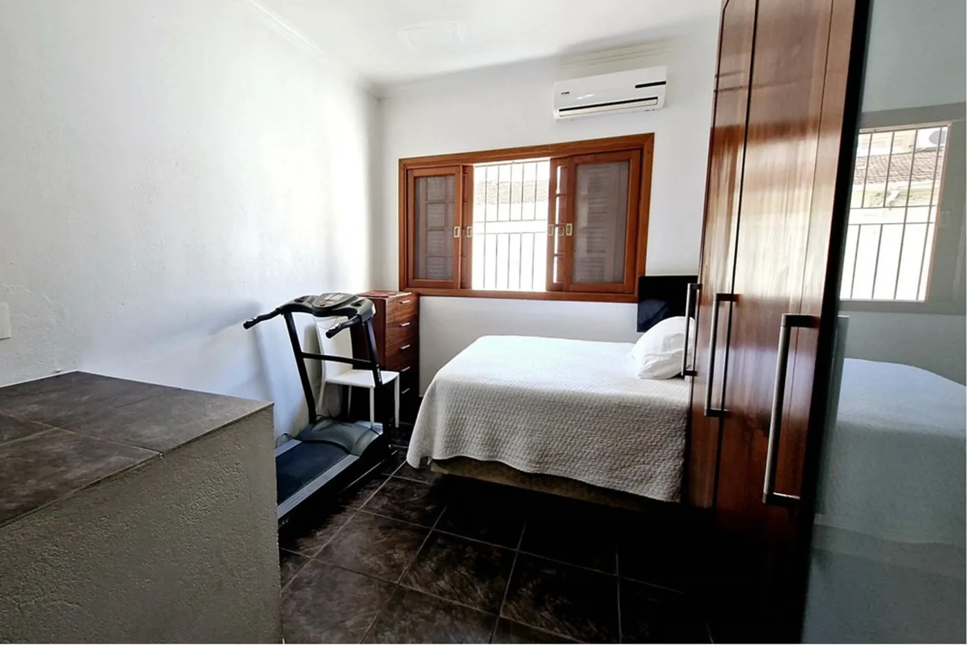 BMLG 200 Casa 601361052-93 - REMAX Trio Exclusividades
