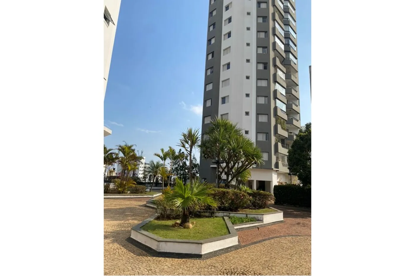 VISR 121 Apto 601371078-6 - REMAX Boutique Exclusividades