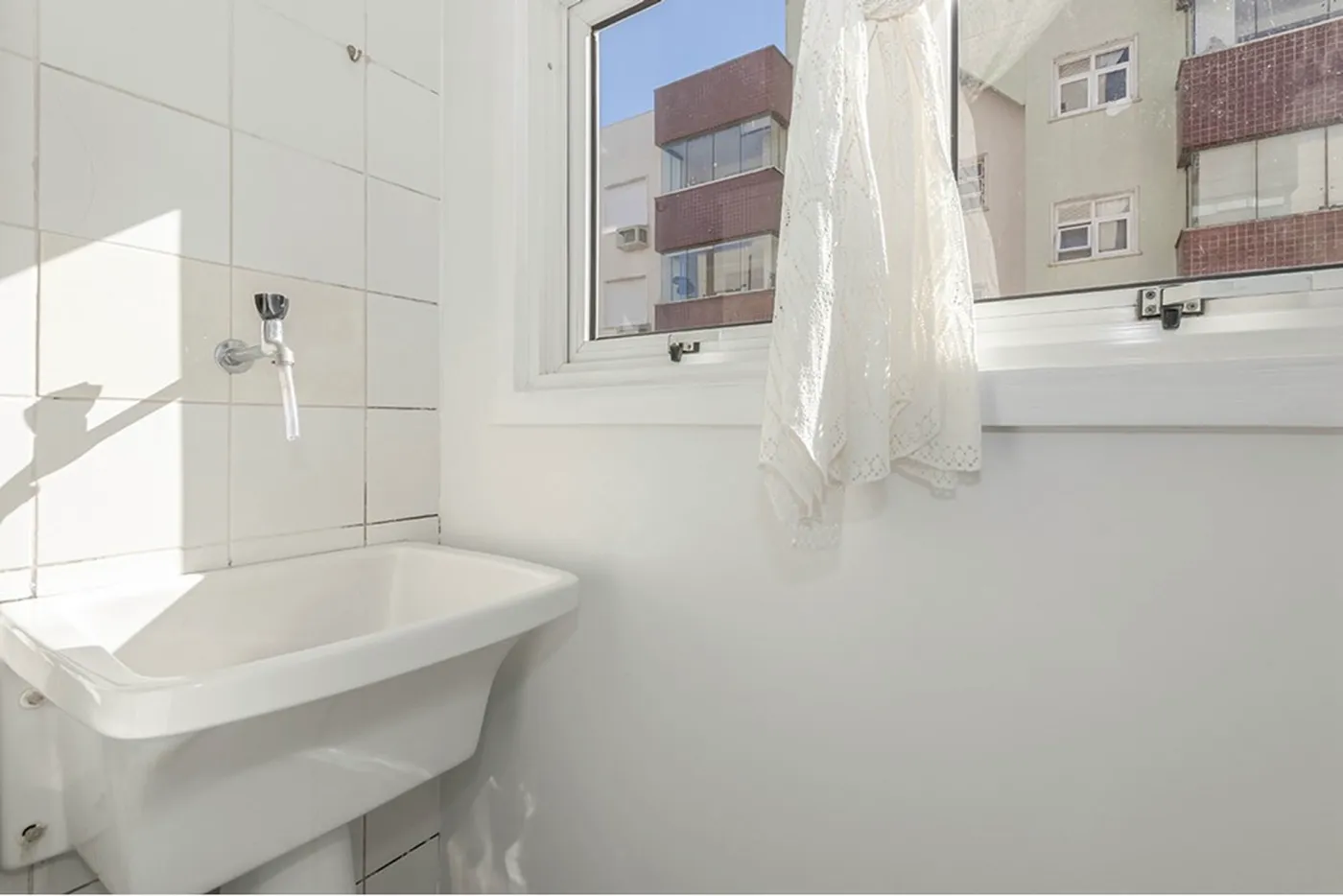 JIMSC 54 Apto 610291021-177 - REMAX Capital Park Exclusividades