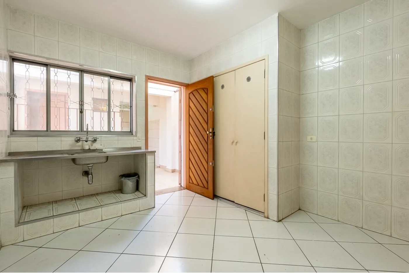 MDB 2643 Prédio 601971016-500 - REMAX Empire Exclusividades