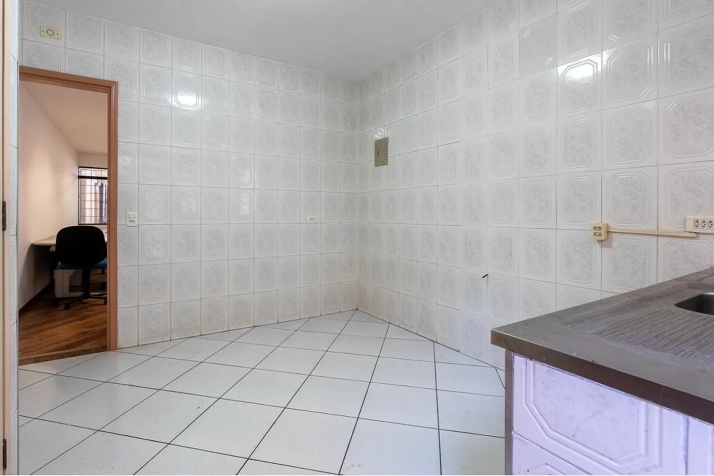 MDB 2643 Prédio 601971016-500 - REMAX Empire Exclusividades