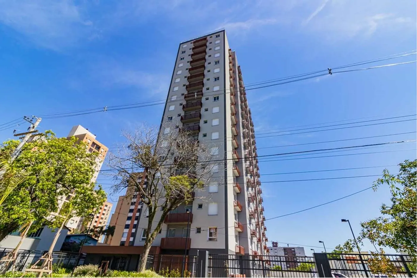 PC 114 Apto 612511042-32 - REMAX Moderna Exclusividades