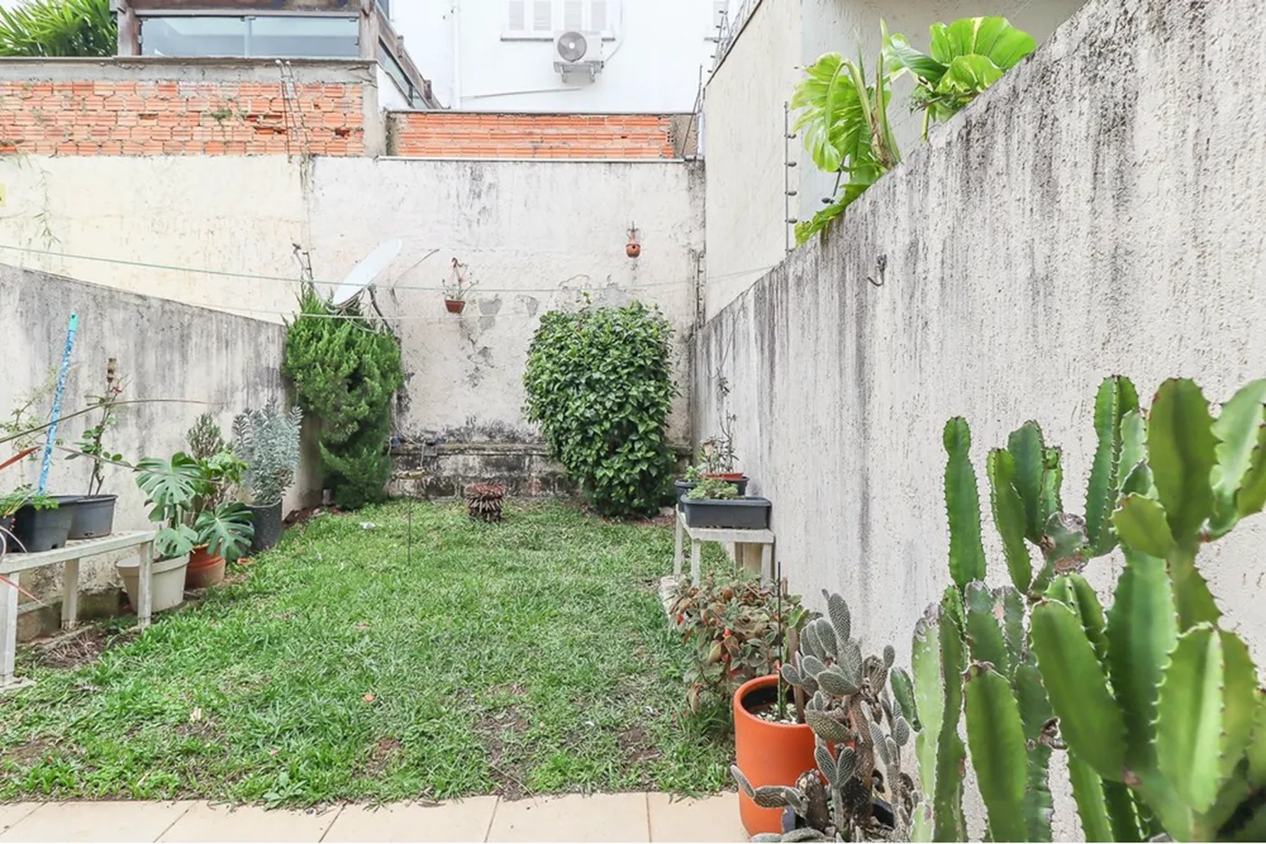 VNGGP 237 Casa 610101028-2 - REMAX Tri Exclusividades
