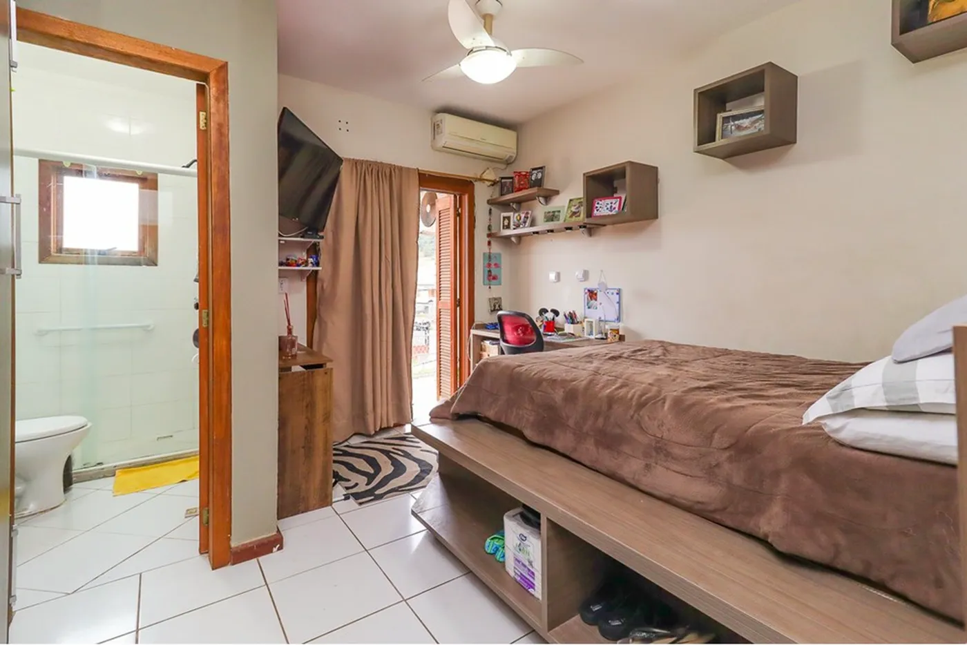 VNGGP 237 Casa 610101028-2 - REMAX Tri Exclusividades