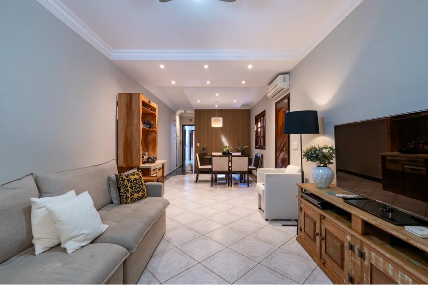 JSC(GCLZ 446 Casa 601131038-8 - REMAX Ares Exclusividades