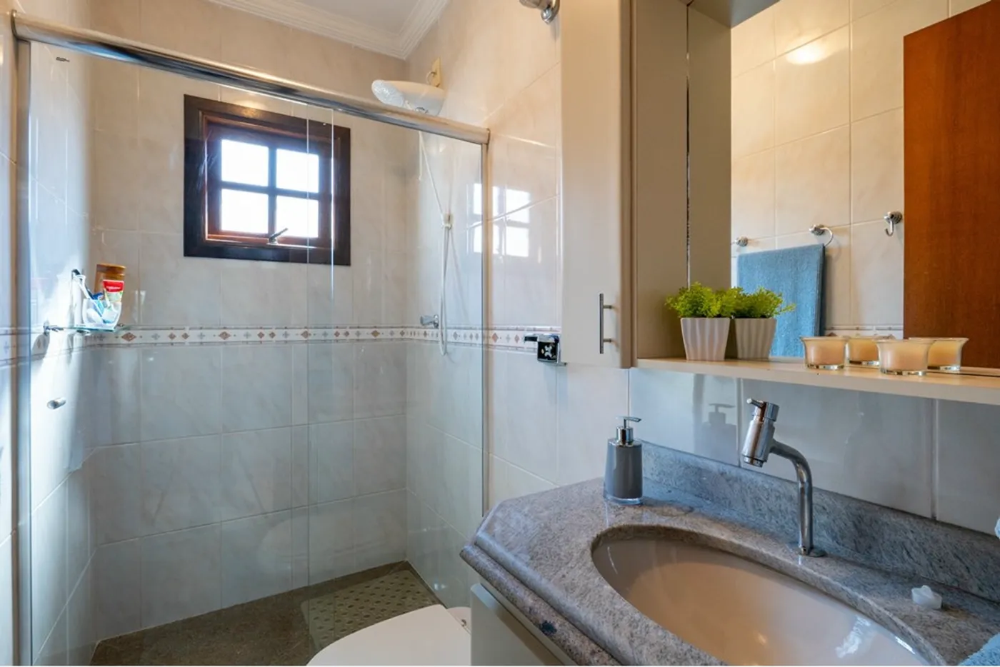 JSC(GCLZ 446 Casa 601131038-8 - REMAX Ares Exclusividades