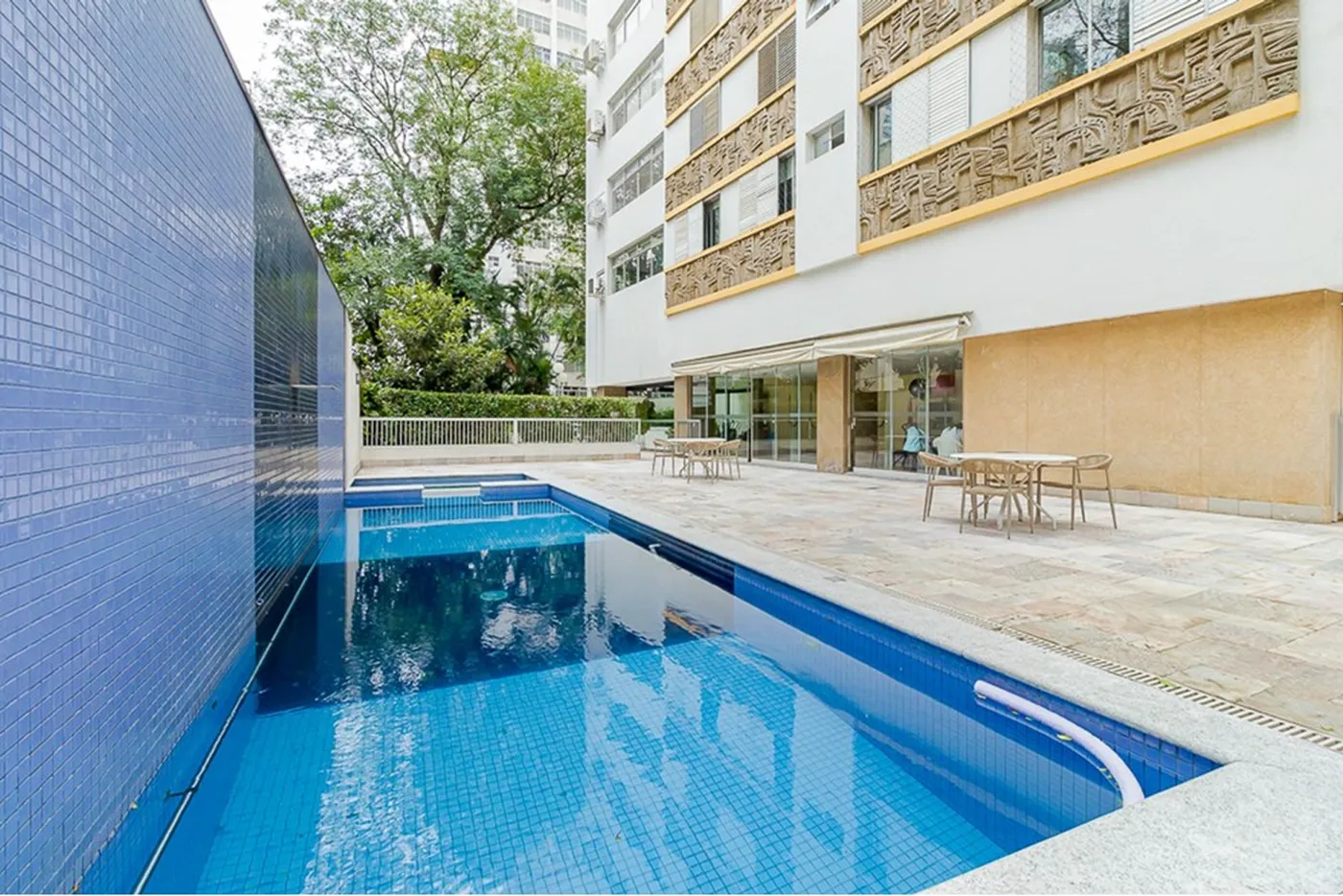 SCEDM 87 Apto 601721028-54 - REMAX Front Exclusividades