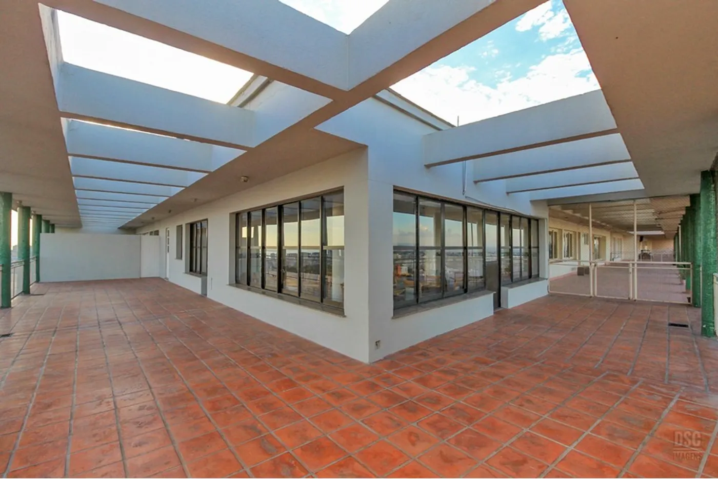 II 1206 Apto 610371018-11 - REMAX Rocket Exclusividades